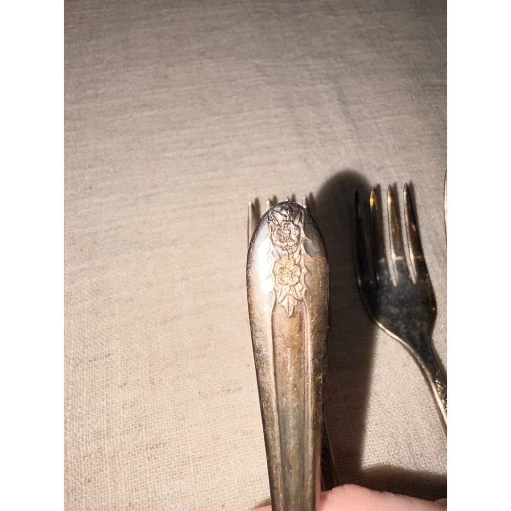 Belfry Silver Plate Salad Forks Set of 4 Vintage Floral Pattern Ornate Flatware